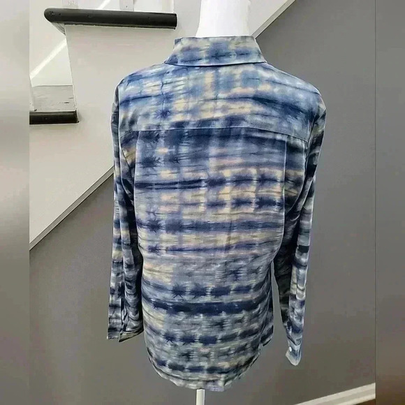 J McLaughlin Womens Long Sleeve Button Up Shirt Size Small Blue Tencel Tie Dye - Picture 5 of 7